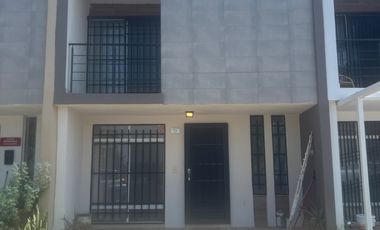 CASA CON TERRENO EXCEDENTE, FRACCIONAMIENTO BELCANTO