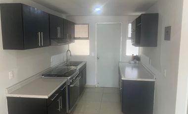 CASA CON TERRENO EXCEDENTE, FRACCIONAMIENTO BELCANTO