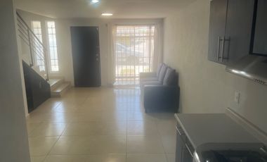 CASA CON TERRENO EXCEDENTE, FRACCIONAMIENTO BELCANTO