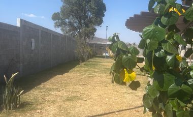 CASA CON TERRENO EXCEDENTE, FRACCIONAMIENTO BELCANTO