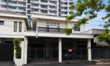 🔥 DIJUAL – Hunian Premium 2,5 Lantai dengan Area Usaha di Kawasan Elite Medan Baru 🏠✨