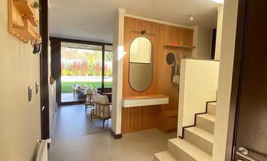 VENTA CASA MEDITERRÁNEA ESPECTACULAR,  A PASOS DE COLEGIOS SAN ANSELMO Y PEDREGALES | UF 13.500