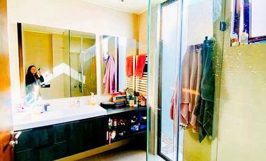 VENTA CASA MEDITERRÁNEA ESPECTACULAR,  A PASOS DE COLEGIOS SAN ANSELMO Y PEDREGALES | UF 13.500