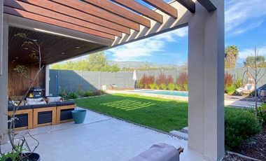 VENTA CASA MEDITERRÁNEA ESPECTACULAR,  A PASOS DE COLEGIOS SAN ANSELMO Y PEDREGALES | UF 13.500