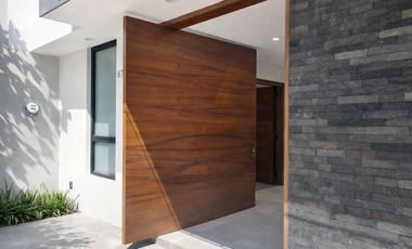 Casa en venta en zona Solares Coto Aveto a 2 minutos Instituto de Ciencias