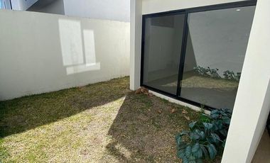 Casa en venta en zona Solares Coto Aveto a 2 minutos Instituto de Ciencias