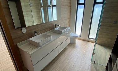 Casa en venta en zona Solares Coto Aveto a 2 minutos Instituto de Ciencias