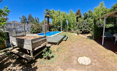 Vendo Casa con Piscina en pleno centro de Olmue, Calle La Gruta.