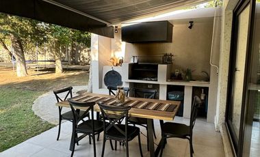 Exclusiva Casa Ubicada En Miraflores De Colina