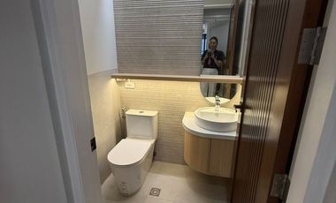 FOR LEASE 3 Bedroom condo unit in PARC REGENT, Salcedo Village, Makati City