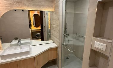 FOR LEASE 3 Bedroom condo unit in PARC REGENT, Salcedo Village, Makati City