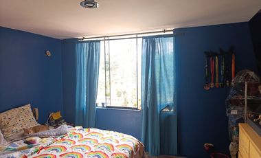 CASA EN VENTA FRENTA A PARQUE