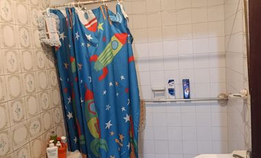 CASA EN VENTA FRENTA A PARQUE