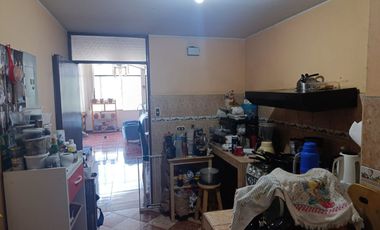 CASA EN VENTA FRENTA A PARQUE