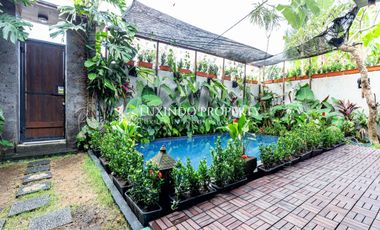 DISEWAKAN JANGKA PANJANG VILLA DENGAN 2 KAMAR TIDUR DI LODTUNDUH