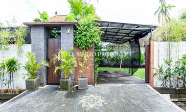 DISEWAKAN JANGKA PANJANG VILLA DENGAN 2 KAMAR TIDUR DI LODTUNDUH
