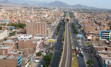 VENTA DE TERRENO EN AV. PRÓCERES DE LA INDEPENDENCIA - SJL