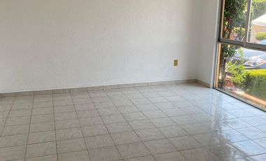 Casa en Renta en Los Alamos, Naucalpan. Caseta de vigilancia 24/7