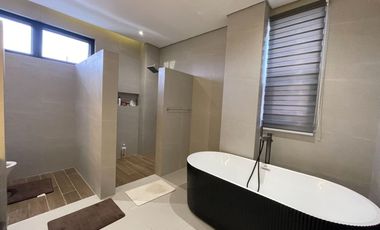 HOUSE FOR SALE Valenzuela 5 Bedroom Fully Furnished House For Sale