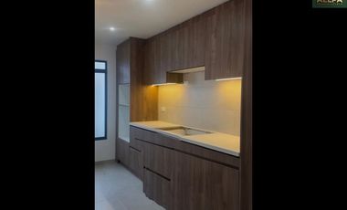 CASA DE VENTA EN CAYAMBE, URBANIZACIÓN DONOSO CABEZAS