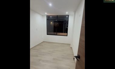 CASA DE VENTA EN CAYAMBE, URBANIZACIÓN DONOSO CABEZAS
