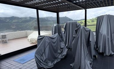 VENTA CASA DE LUJO EN CONDOMINIO DE LA CALERA CUND.