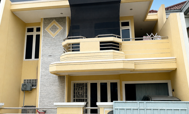Rumah Modern 15x20 3+1KT Full Furnished di Green Garden Jakbar