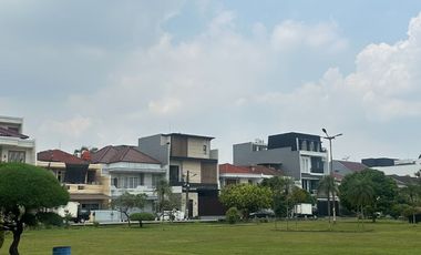 Rumah Modern 15x20 3+1KT Full Furnished di Green Garden Jakbar