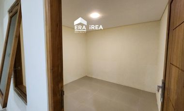 Rumah Dijual di Solo Dekat Taman Jayawijaya Mojosongo dan STIKESMUS