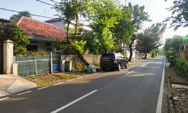 Dijual Rumah Murah dan Strategis di Jalan Utama Luas 353m2 di Jl.Kesehatan Jakarta Pusat