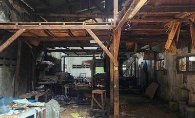 Dijual Gudang Strategis di Jalan Raya Narogong