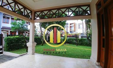 Prime Location! Rumah Mewah Dekat Fasilitas Umum Terlengkap di Suryalaya Bandung