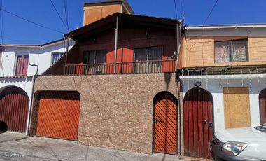 Venta de Amplia y Hermosa Casa, todo sólido. Arica