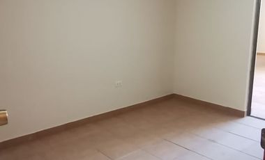 Venta de Amplia y Hermosa Casa, todo sólido. Arica
