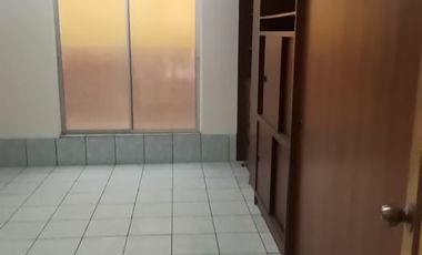 Venta de Amplia y Hermosa Casa, todo sólido. Arica