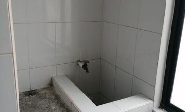 Apta estudio, sector Las Cuadras - (depósito)