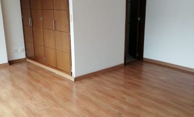 Apta estudio, sector Las Cuadras - (depósito)