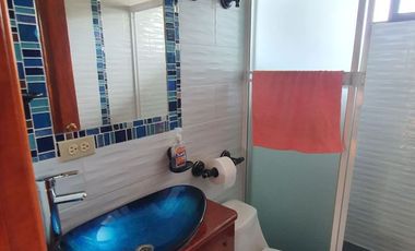 Casa en venta de 180 m² + 1.800 m de Terreno en Pedro Vicente Maldonado - Ecuador