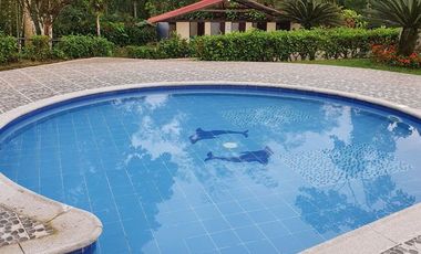Casa en venta de 180 m² + 1.800 m de Terreno en Pedro Vicente Maldonado - Ecuador