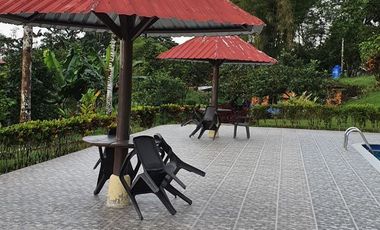 Casa en venta de 180 m² + 1.800 m de Terreno en Pedro Vicente Maldonado - Ecuador