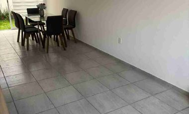 Se renta casa con comedor en hacienda de las fuentes, Calimaya, Estado de México