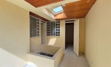 🏡 CASA ESQUINERA DE DOS PISOS EN VENTA – VILLA CAFÉ, NEIVA