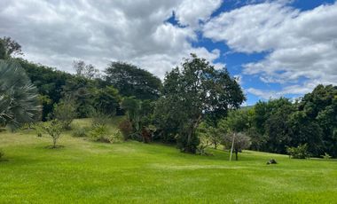 Propiedad de venta en yunguilla sector Gualdeleg, a 8 min de la vía principal. zona con brisa, excelente vista