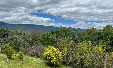 Propiedad de venta en yunguilla sector Gualdeleg, a 8 min de la vía principal. zona con brisa, excelente vista