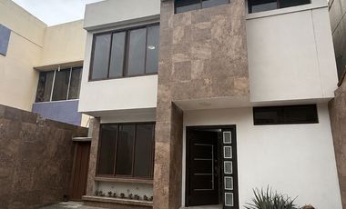 Alquilo casa de 3 dormitorios en Matices, Avenida León Febres Cordero
