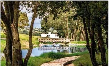 VENTA DE TERRENO EN EL LAGO EN CAMPESTRE HARÁS DEL BIOSQUE