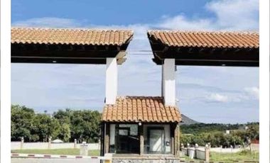 VENTA DE TERRENO EN EL LAGO EN CAMPESTRE HARÁS DEL BIOSQUE