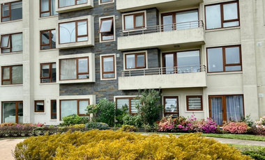 Departamento en Arriendo Ubicado en Primer Piso con Terraza, Condominio Cumbres del Sur