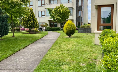 Departamento en Arriendo Ubicado en Primer Piso con Terraza, Condominio Cumbres del Sur