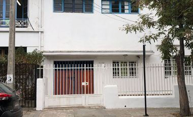 Hermosa casa patrimonial comercial